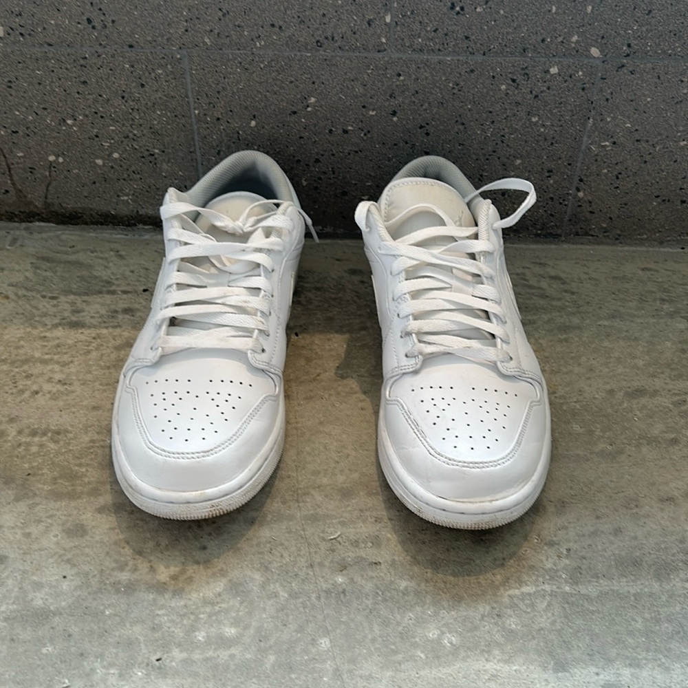 Nike Air Jorden’s 11